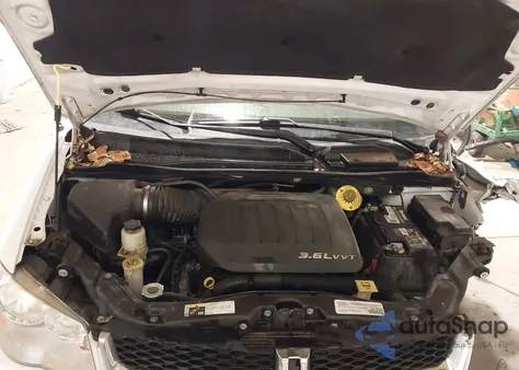 2017 Dodge Grand Caravan Sxt из США, поврежденный, VIN 2C4RDGCG2HR660782